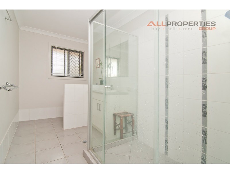 13 Foote Street, Redland Bay QLD 4165
