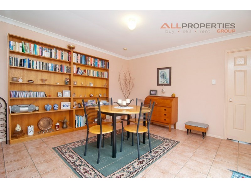 12 Lithfield Place, Loganholme QLD 4129