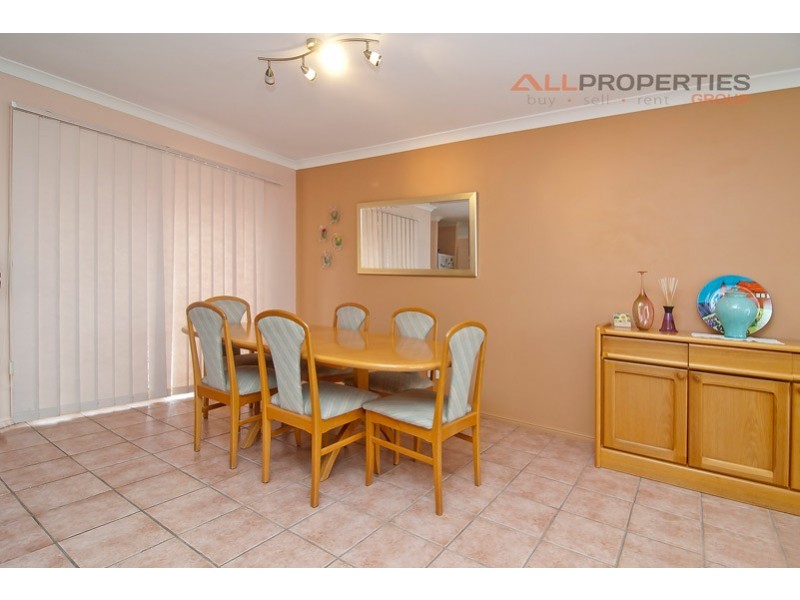 12 Lithfield Place, Loganholme QLD 4129