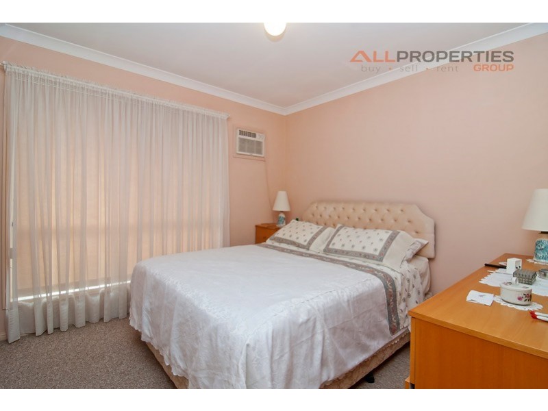 12 Lithfield Place, Loganholme QLD 4129