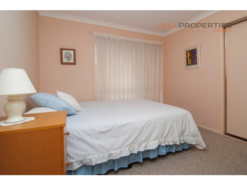 12 Lithfield Place, Loganholme QLD 4129
