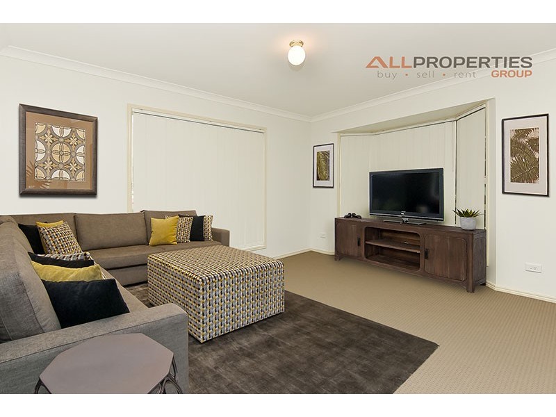 21 Lithfield Place, Loganholme QLD 4129