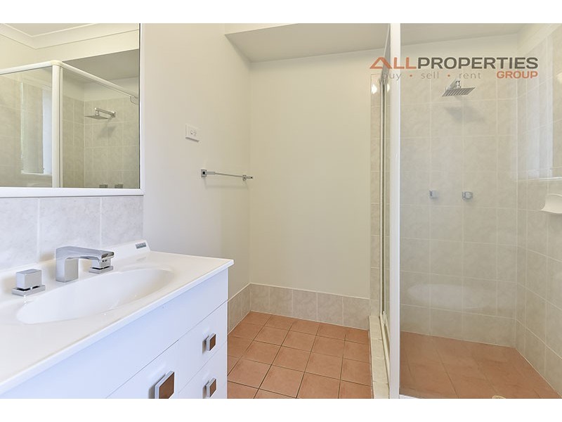21 Lithfield Place, Loganholme QLD 4129