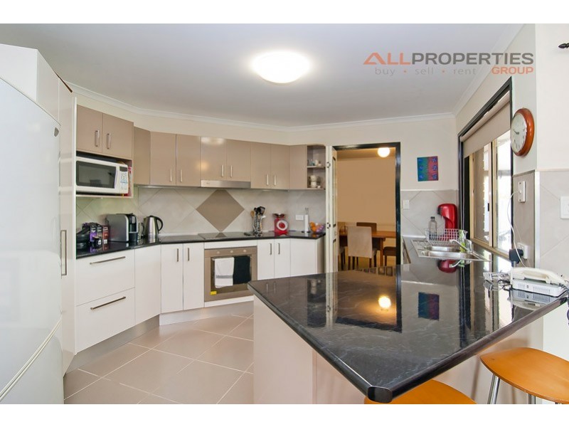 9 Kellie Court, Crestmead QLD 4132