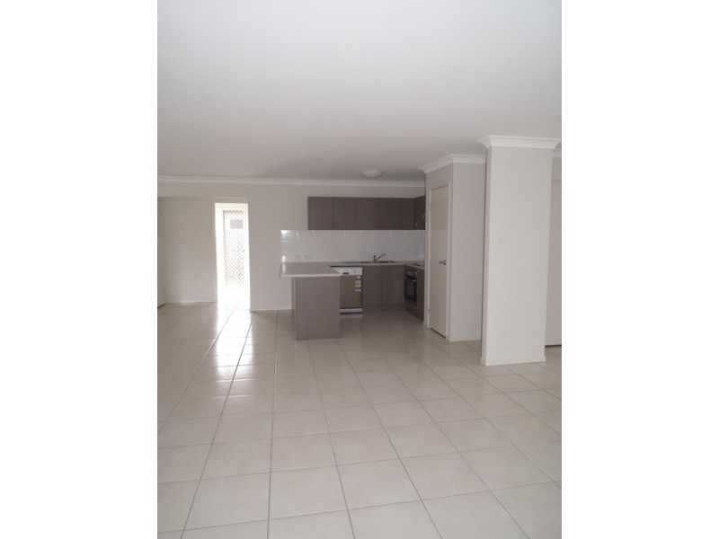 34 JEITA CCT, Caboolture QLD 4510