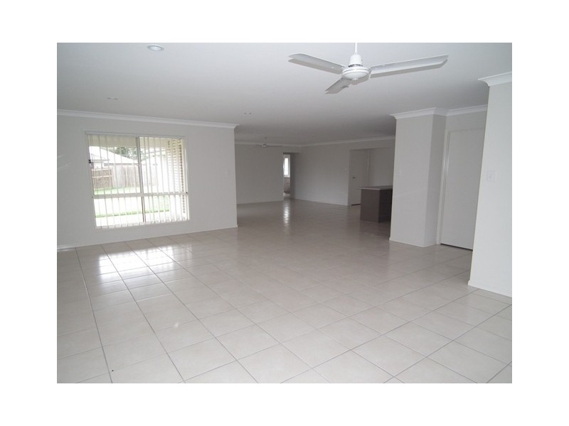 34 JEITA CCT, Caboolture QLD 4510