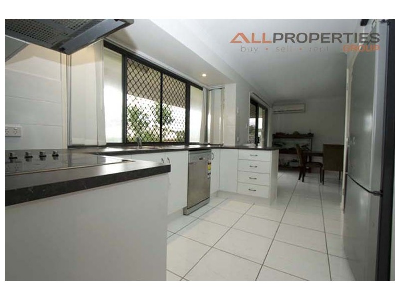 5 Clearview Court, Eagleby QLD 4207