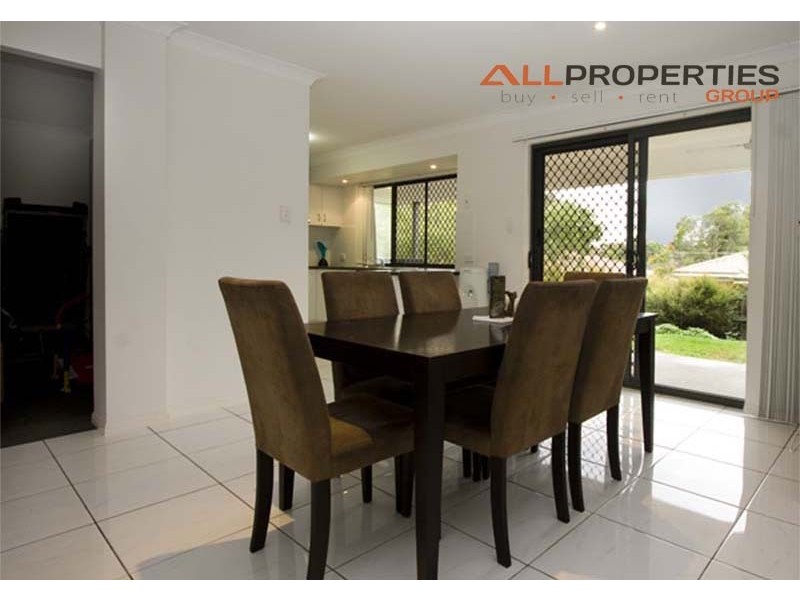 5 Clearview Court, Eagleby QLD 4207