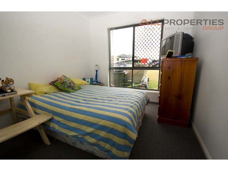 5 Clearview Court, Eagleby QLD 4207