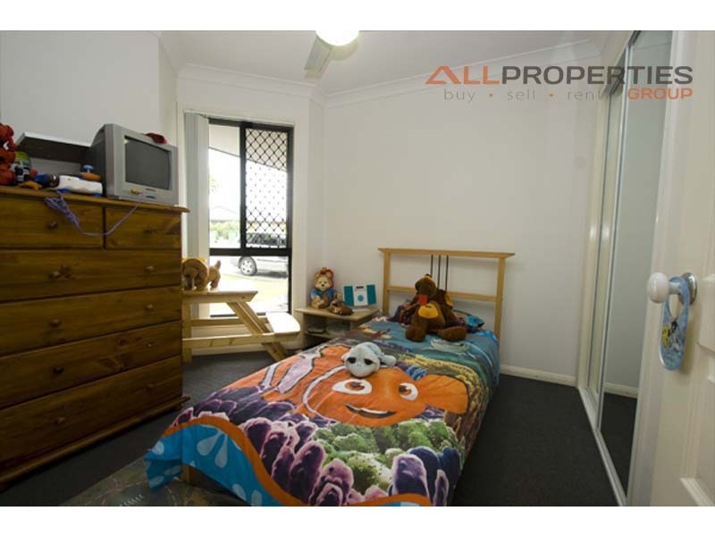 5 Clearview Court, Eagleby QLD 4207