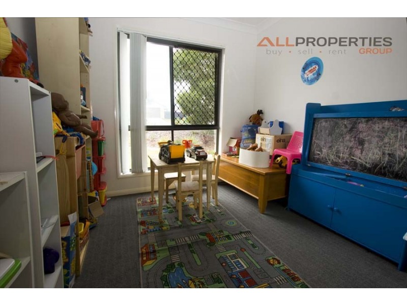 5 Clearview Court, Eagleby QLD 4207