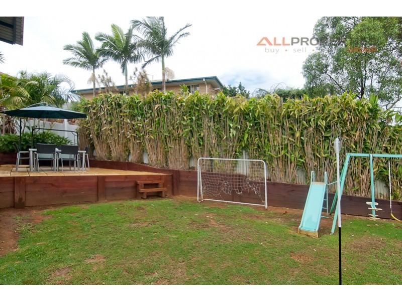 56 Cowra Street, Tanah Merah QLD 4128