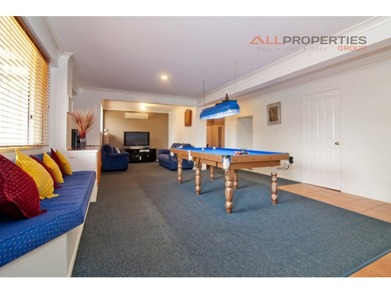 56 Cowra Street, Tanah Merah QLD 4128