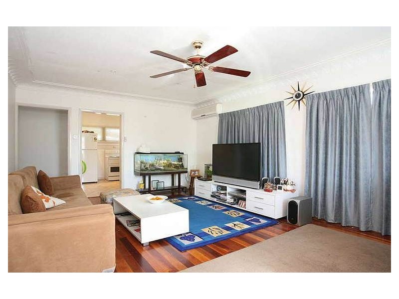 1860 Creek Road, Cannon Hill QLD 4170