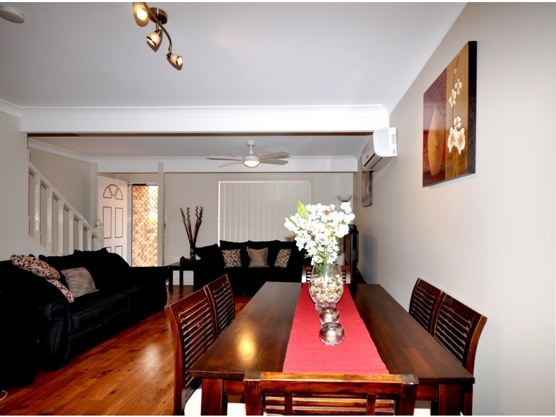 33/3809 Pacific Highway, Tanah Merah QLD 4128