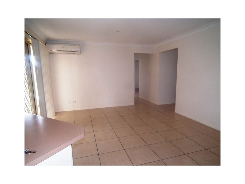 275 Herses Road, Eagleby QLD 4207