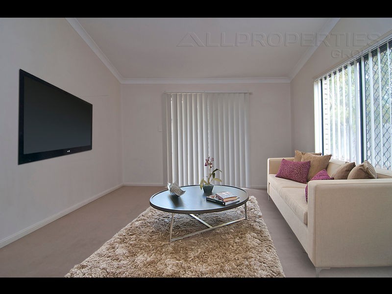 10 Bishop Court, Loganlea QLD 4131