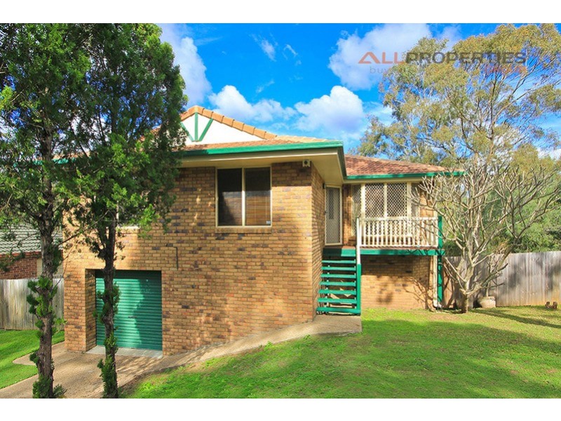62 Loane Drive, Edens Landing QLD 4207