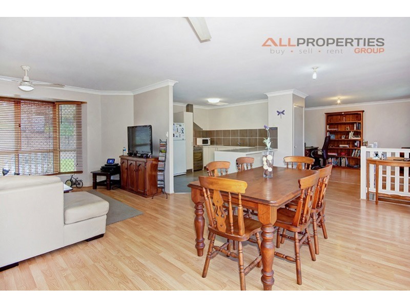 62 Loane Drive, Edens Landing QLD 4207