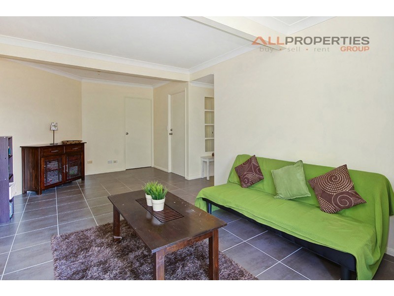 62 Loane Drive, Edens Landing QLD 4207
