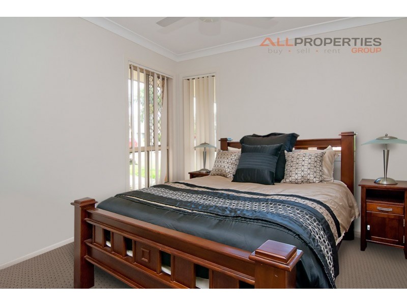 11 Crescendo Place, Crestmead QLD 4132