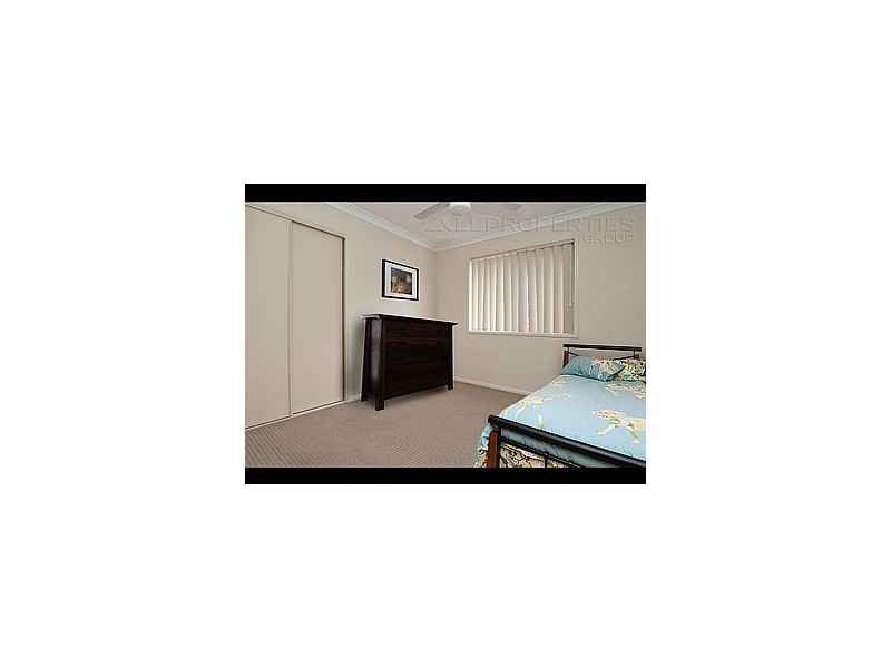 18 Carramar Street, Loganlea QLD 4131