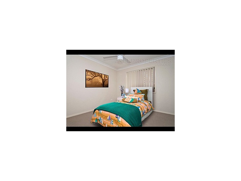 18 Carramar Street, Loganlea QLD 4131