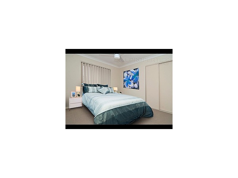18 Carramar Street, Loganlea QLD 4131
