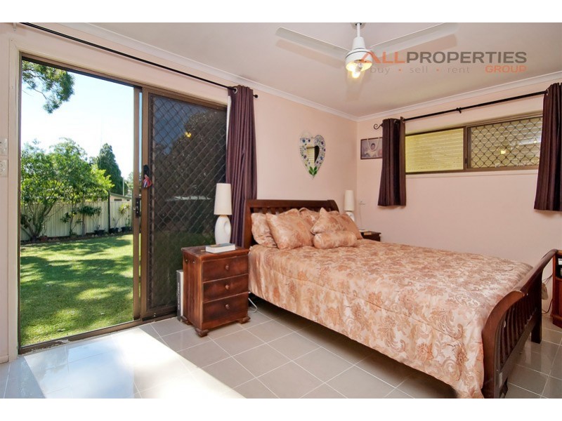 92 Albert Street, Woodridge QLD 4114