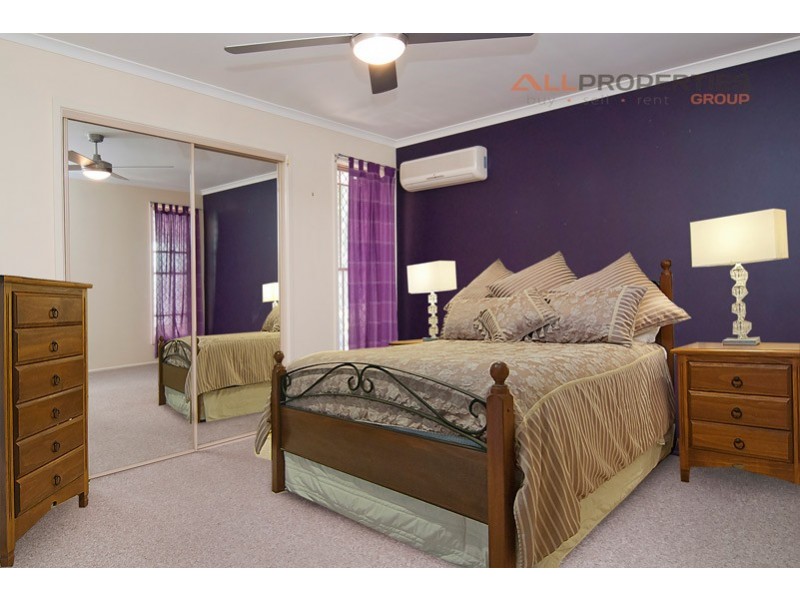 12 Buttercup Close, Meadowbrook QLD 4131