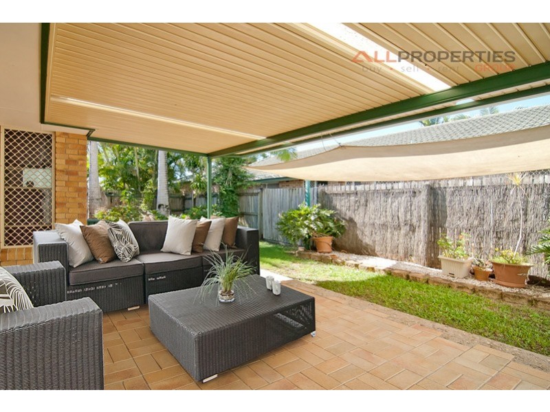 12 Buttercup Close, Meadowbrook QLD 4131