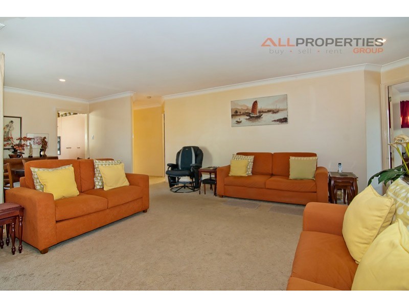 13 Tekam Crescent, Tanah Merah QLD 4128