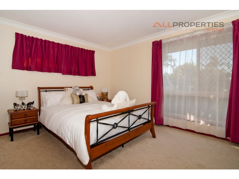 13 Tekam Crescent, Tanah Merah QLD 4128