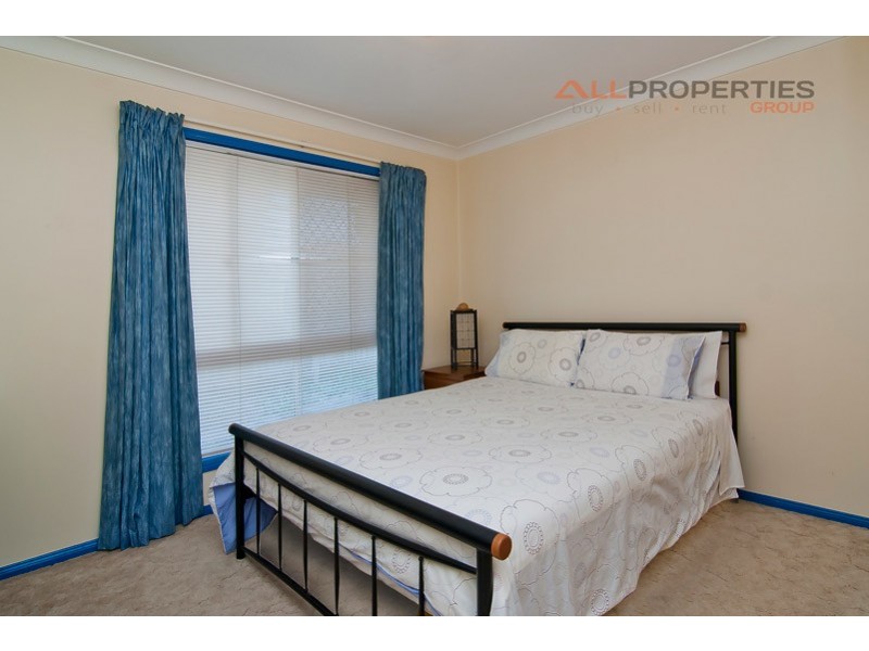 13 Tekam Crescent, Tanah Merah QLD 4128