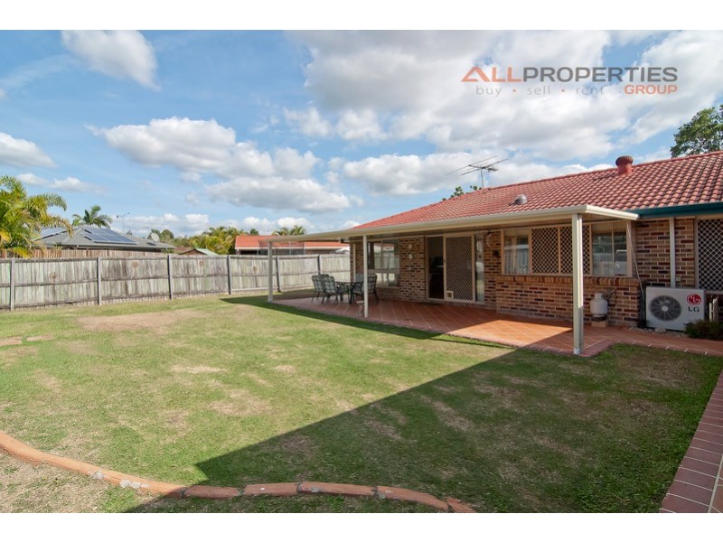 13 Tekam Crescent, Tanah Merah QLD 4128