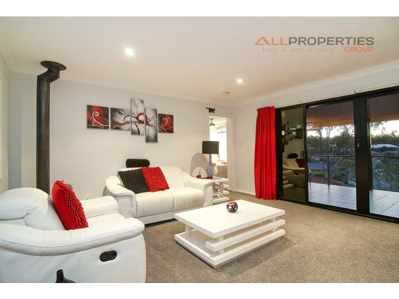 20 William Nixon Way, Edens Landing QLD 4207
