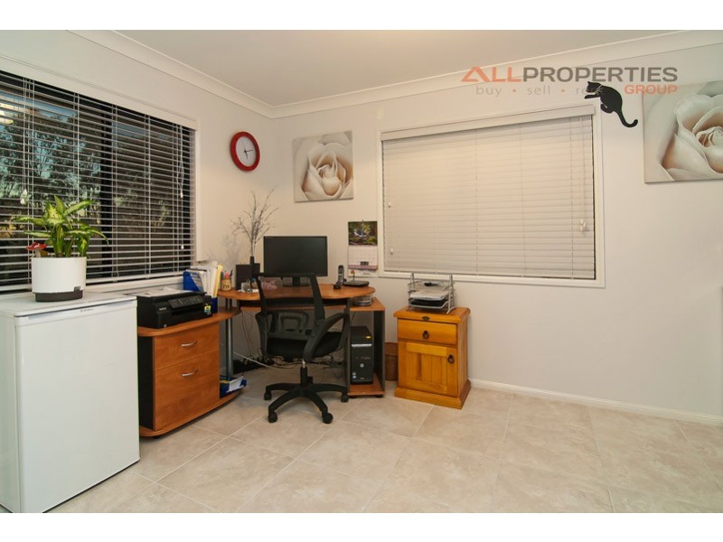 20 William Nixon Way, Edens Landing QLD 4207