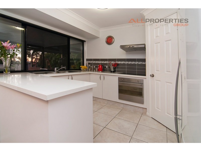 20 William Nixon Way, Edens Landing QLD 4207