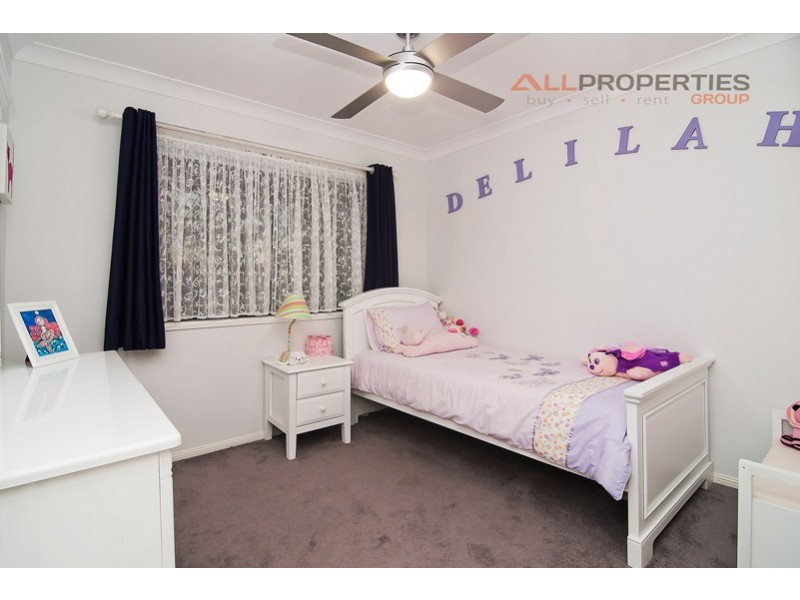 20 William Nixon Way, Edens Landing QLD 4207