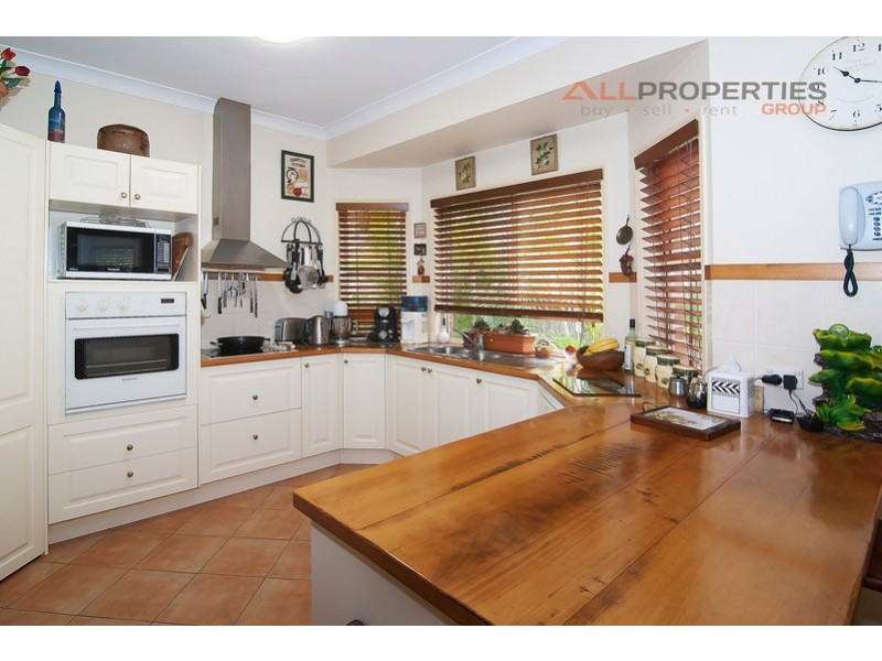 15 Minilya Court, Shailer Park QLD 4128