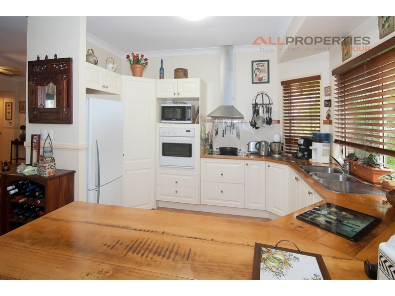 15 Minilya Court, Shailer Park QLD 4128