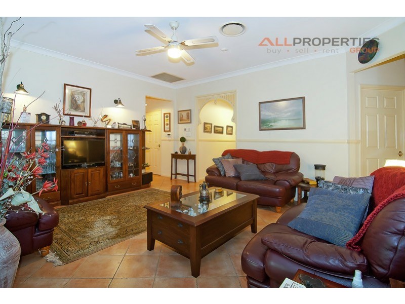 15 Minilya Court, Shailer Park QLD 4128