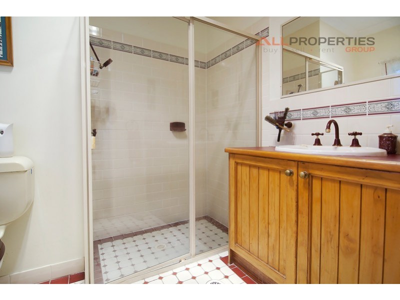 15 Minilya Court, Shailer Park QLD 4128