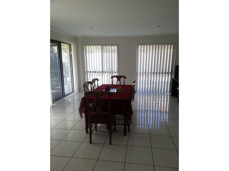 12 Robur St, Marsden QLD 4132