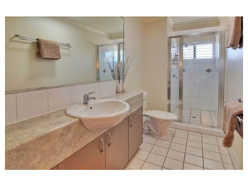 12/66 University Drive, Meadowbrook QLD 4131