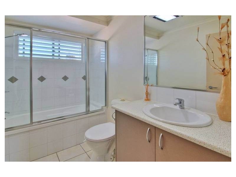 12/66 University Drive, Meadowbrook QLD 4131