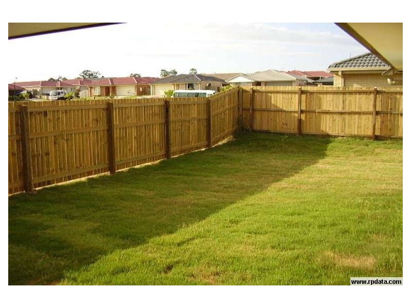 52 Summerhill Dr, Morayfield QLD 4506
