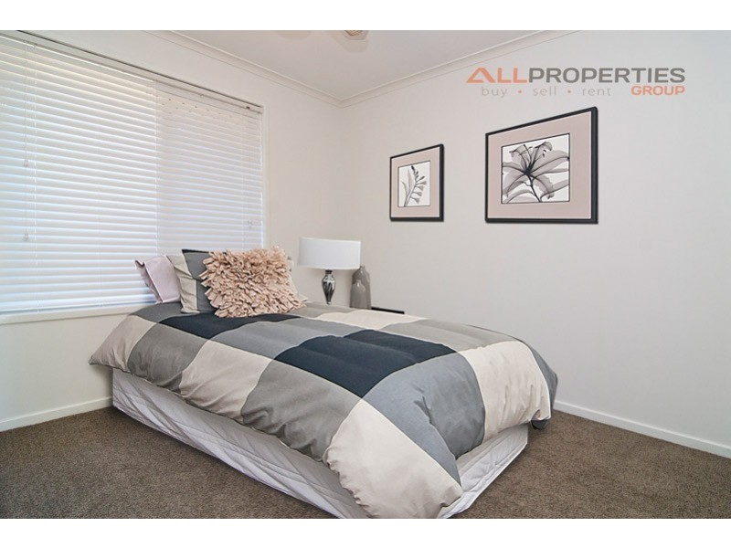 4 Constellation Drive, Loganholme QLD 4129