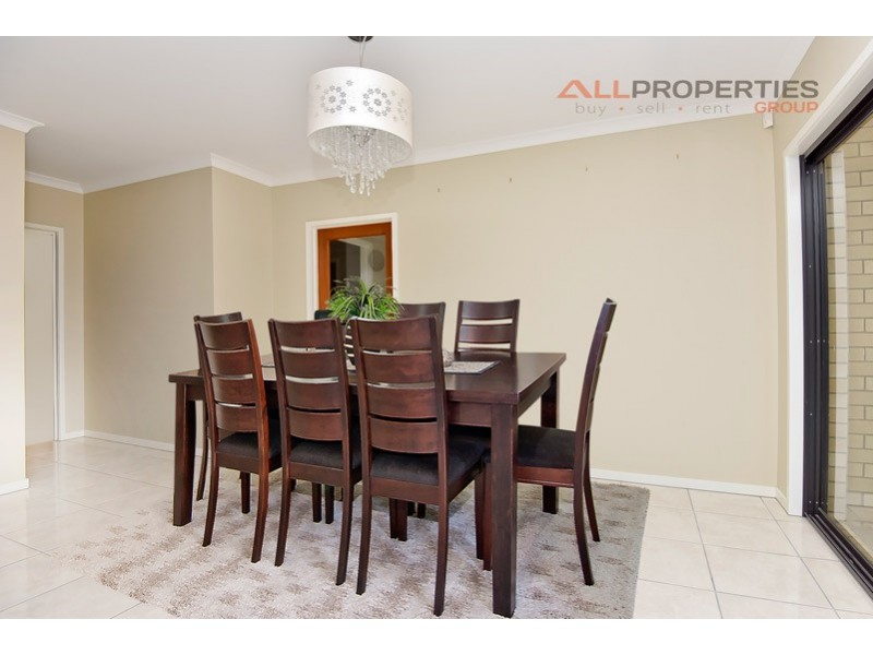 55 Ridgevale Boulevard, Holmview QLD 4207