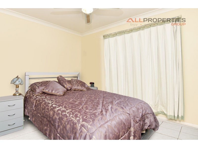 26 Houdini Terrace, Edens Landing QLD 4207